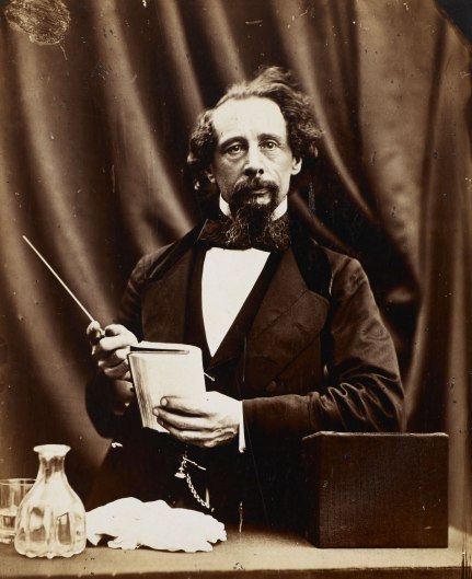dl-portrait-charles-dickens
